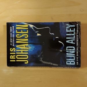 Blind Alley by Iris Johansen